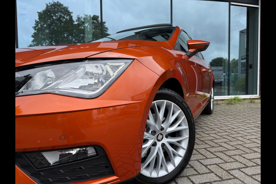 Seat Leon 1.5 TSI Business Intense - Schuif/panodak - Climate - Navi - Camera