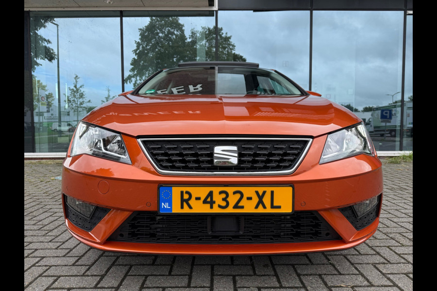 Seat Leon 1.5 TSI Business Intense - Schuif/panodak - Climate - Navi - Camera