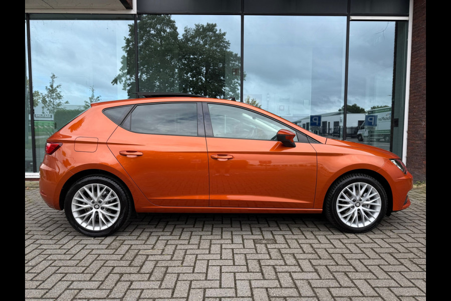 Seat Leon 1.5 TSI Business Intense - Schuif/panodak - Climate - Navi - Camera