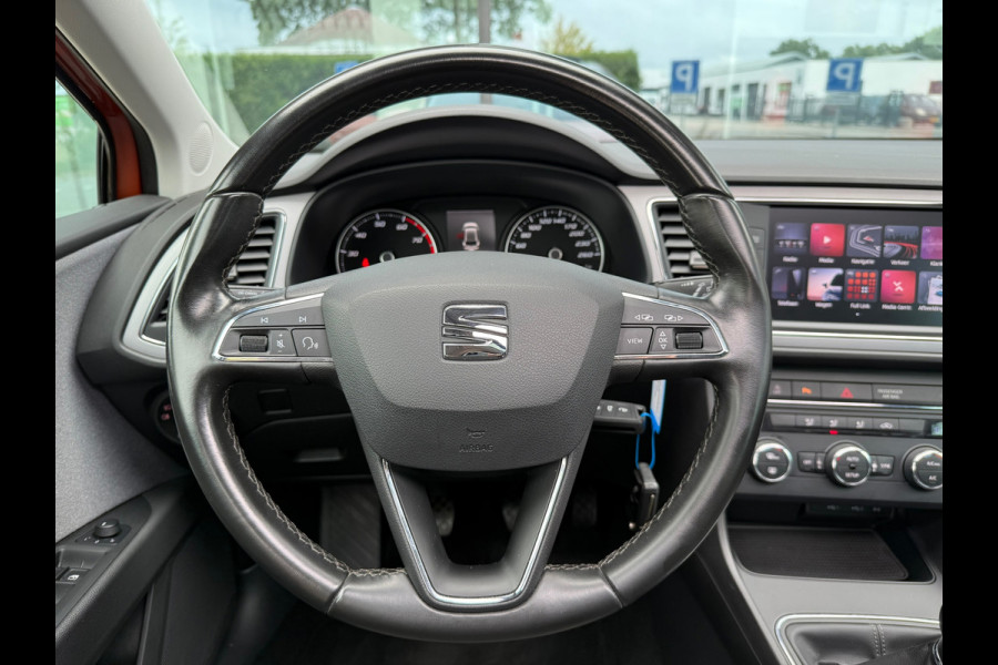 Seat Leon 1.5 TSI Business Intense - Schuif/panodak - Climate - Navi - Camera