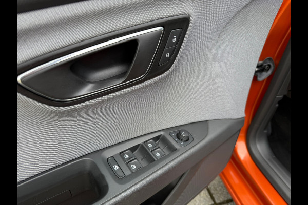 Seat Leon 1.5 TSI Business Intense - Schuif/panodak - Climate - Navi - Camera