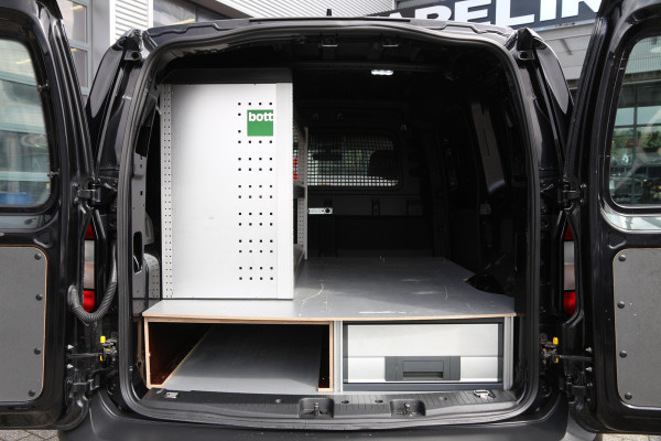 Volkswagen Caddy Cargo 2.0 TDI 122 | Aut. | Inrichting | Stoelverwarming | Cruise | Airco..