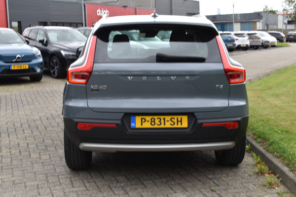 Volvo XC40 T3 165 PK Automaat Momentum Pro Trekhaak | ACC | Camera | Stoel-Stuur verwarming | 18"LMV