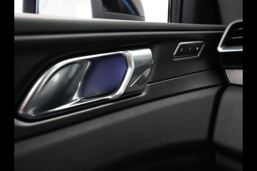Lynk & Co 01 1.5 360 Camera Stoelverwarming Panorama Carplay Acc Pdc 168