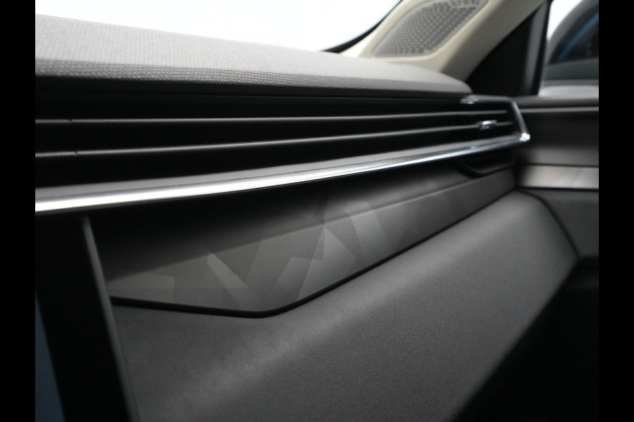 Lynk & Co 01 1.5 360 Camera Stoelverwarming Panorama Carplay Acc Pdc 168