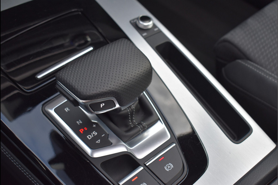 Audi Q5 50 TFSI e S-Line 299 Pk Pano Luchtvering Sfeer Keyless Matrix Led Leder SQ5 21 Inch
