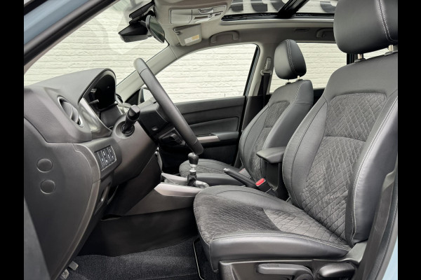 Suzuki Vitara 1.4 Boosterjet Style Smart Hybrid Adaptive cruise control Climate control Stoelverwarming Apple / Android Pano