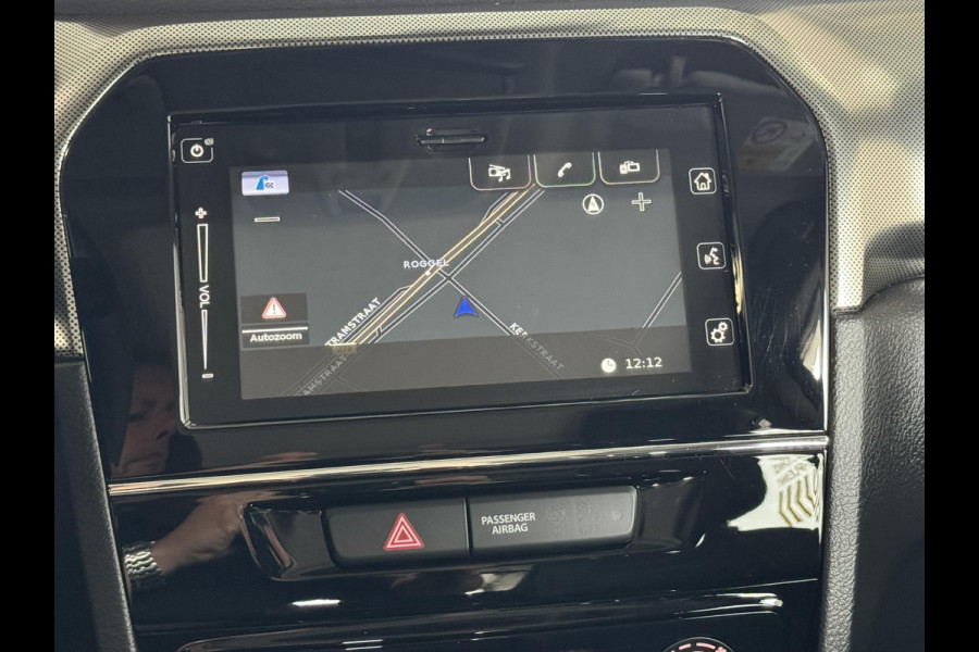 Suzuki Vitara 1.4 Boosterjet Style Smart Hybrid Adaptive cruise control Climate control Stoelverwarming Apple / Android Pano