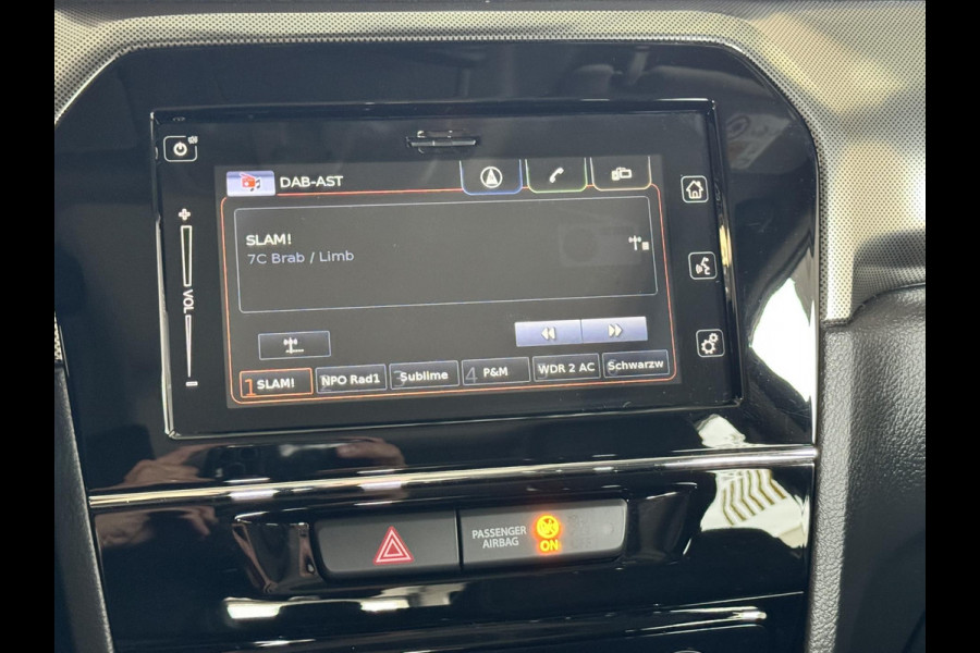 Suzuki Vitara 1.4 Boosterjet Style Smart Hybrid Adaptive cruise control Climate control Stoelverwarming Apple / Android Pano