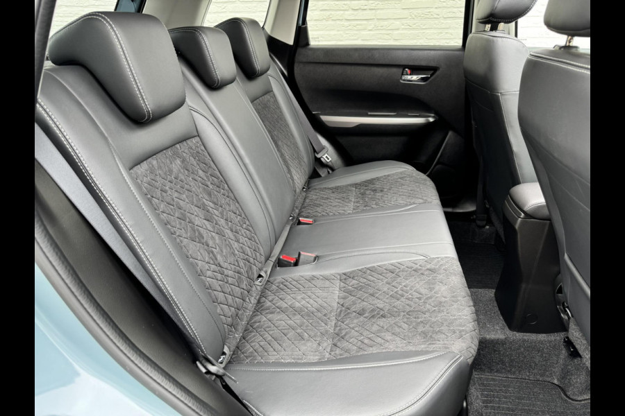Suzuki Vitara 1.4 Boosterjet Style Smart Hybrid Adaptive cruise control Climate control Stoelverwarming Apple / Android Pano