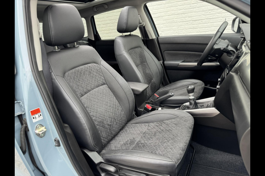 Suzuki Vitara 1.4 Boosterjet Style Smart Hybrid Adaptive cruise control Climate control Stoelverwarming Apple / Android Pano