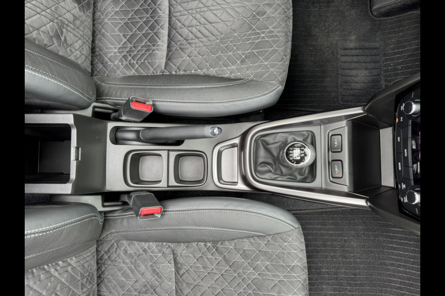 Suzuki Vitara 1.4 Boosterjet Style Smart Hybrid Adaptive cruise control Climate control Stoelverwarming Apple / Android Pano