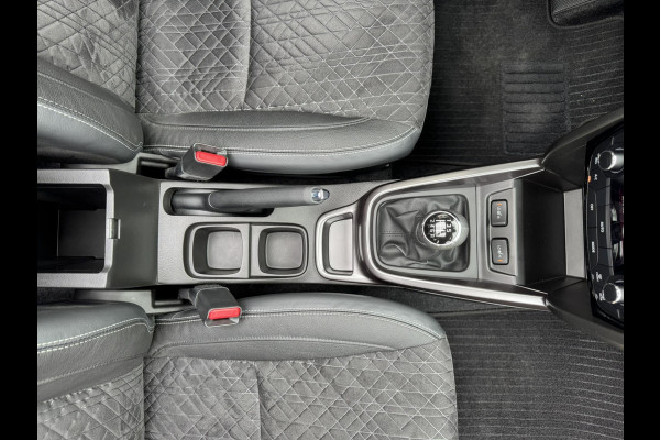 Suzuki Vitara 1.4 Boosterjet Style Smart Hybrid Adaptive cruise control Climate control Stoelverwarming Apple / Android Pano