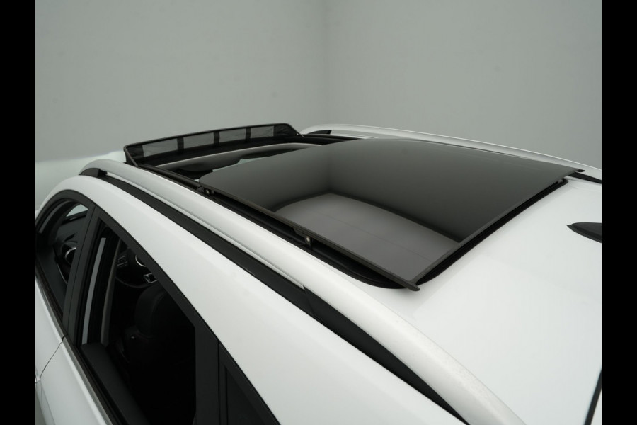 MG ZS EV Standard Range Luxury 50 kWh Navigatie 360 Camera Panoramadak Acc Pdc 310