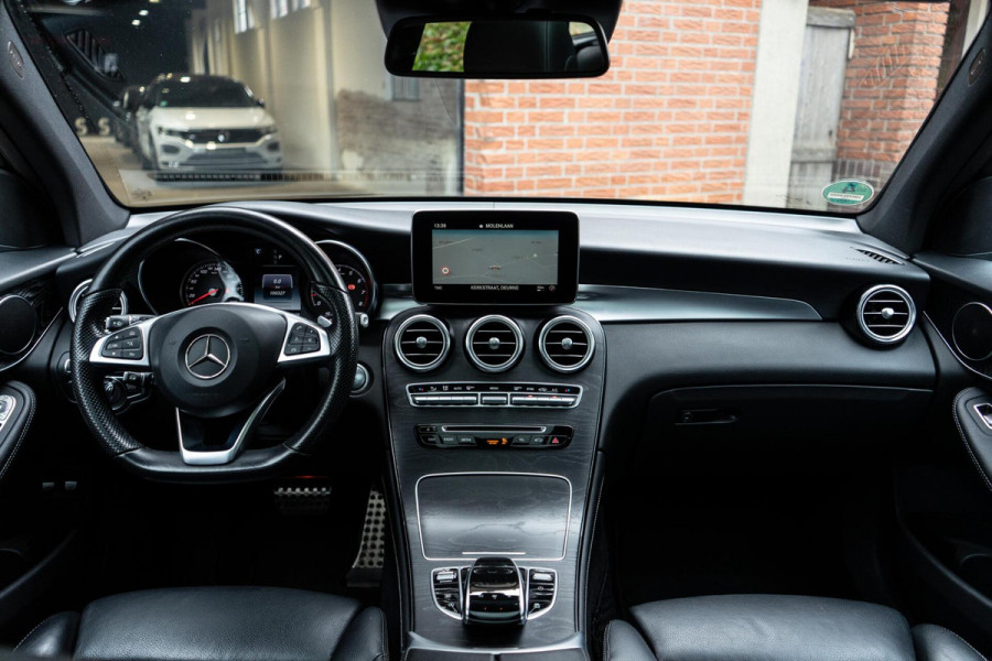 Mercedes-Benz GLC 250 4MATIC AMG Pano / Trekhaak / Camera
