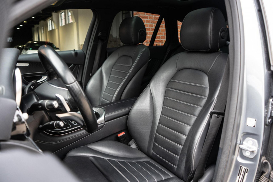 Mercedes-Benz GLC 250 4MATIC AMG Pano / Trekhaak / Camera