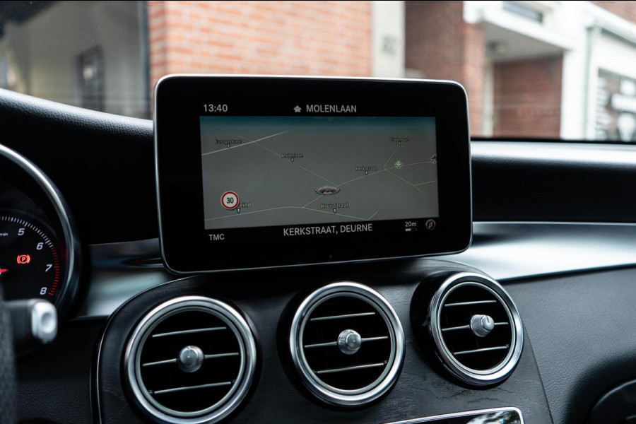 Mercedes-Benz GLC 250 4MATIC AMG Pano / Trekhaak / Camera