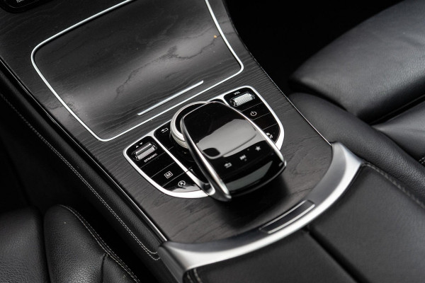 Mercedes-Benz GLC 250 4MATIC AMG Pano / Trekhaak / Camera