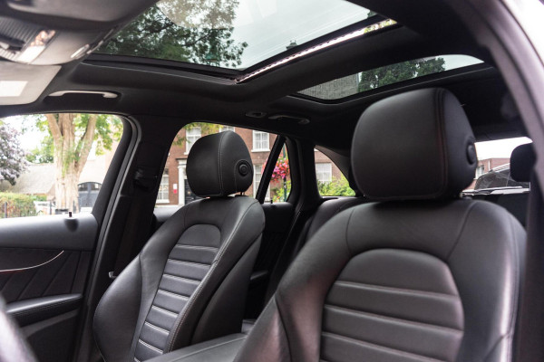Mercedes-Benz GLC 250 4MATIC AMG Pano / Trekhaak / Camera
