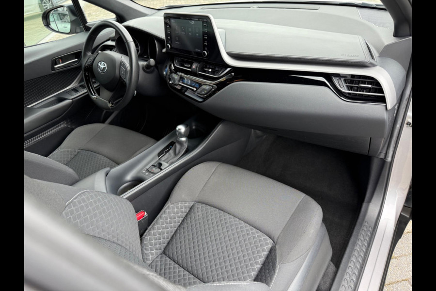Toyota C-HR 1.8 Hybrid DYNAMIC, CarPlay, Full LED, Camera