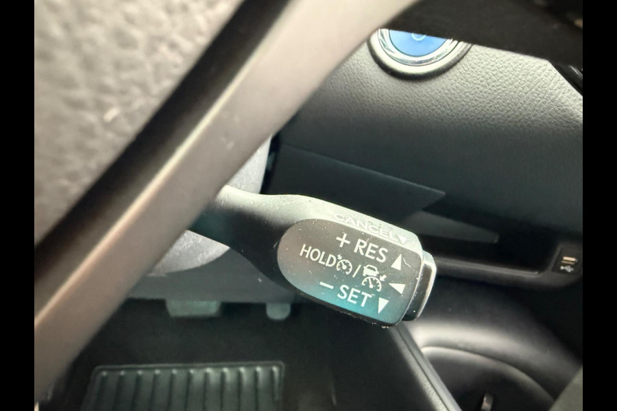 Toyota C-HR 1.8 Hybrid DYNAMIC, CarPlay, Full LED, Camera