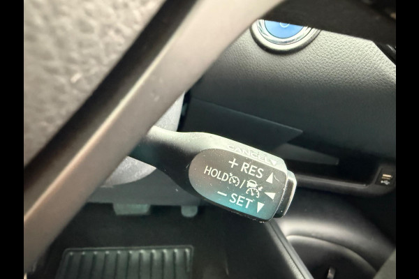 Toyota C-HR 1.8 Hybrid DYNAMIC, CarPlay, Full LED, Camera