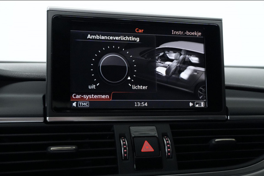 Audi A6 Avant 2.0 TFSI quattro 3x S Line 252 PK |Pano-dak | CarPlay | Black Optic | LED-Matrix | Stoelverwarming | Bose | Camera | 20 "