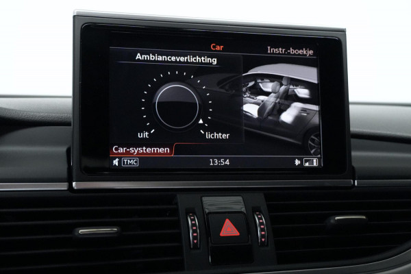 Audi A6 Avant 2.0 TFSI quattro 3x S Line 252 PK |Pano-dak | CarPlay | Black Optic | LED-Matrix | Stoelverwarming | Bose | Camera | 20 "