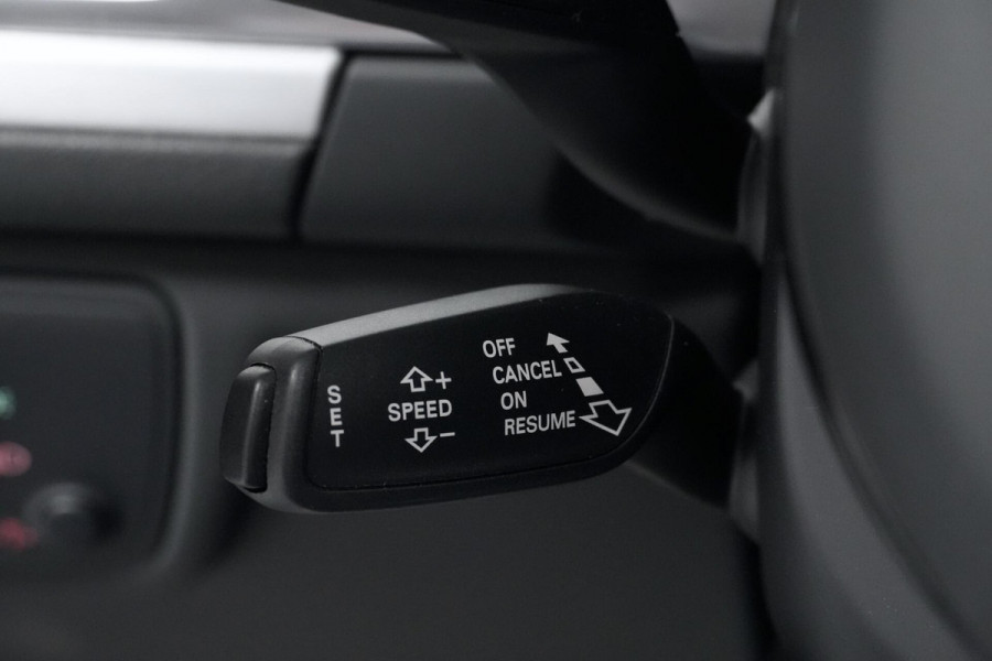 Audi A6 Avant 2.0 TFSI quattro 3x S Line 252 PK |Pano-dak | CarPlay | Black Optic | LED-Matrix | Stoelverwarming | Bose | Camera | 20 "