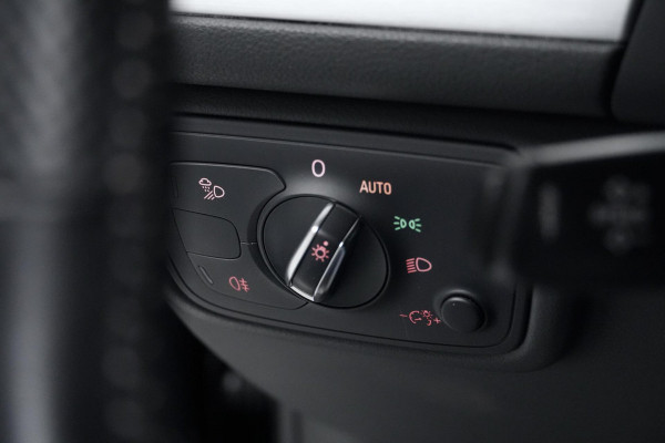 Audi A6 Avant 2.0 TFSI quattro 3x S Line 252 PK |Pano-dak | CarPlay | Black Optic | LED-Matrix | Stoelverwarming | Bose | Camera | 20 "