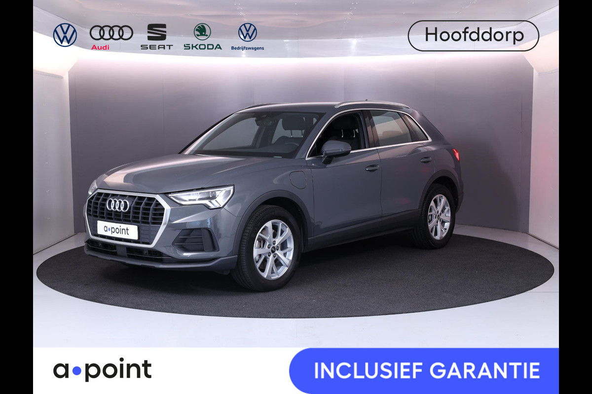 Audi Q3 45 TFSI e Business Edition 245 pk S-tronic | Navigatie | Parkeersensoren | Adaptieve cruise control | LED koplampen | Lichtmetalen velgen 18" | Audi Q3 45 TFSI e Business Edition 245 pk S-tronic | Navigatie | Parkeersensoren | Adaptieve cruise control | LED koplampen | Lichtmetalen velgen 18" |
