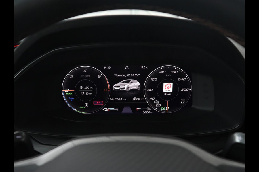 CUPRA Leon 1.4 eHybrid | 245pk | Stoel & stuurverwarming | Carplay | Memory | Sfeerverlichting | Parkeerhulp | Navigatie | Keyless | Full LED | Sportstoelen | Magnetic Tech Matt | PHEV | Plug In