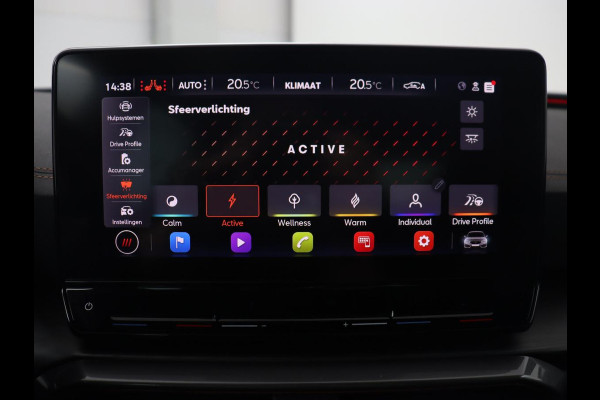 CUPRA Leon 1.4 eHybrid | 245pk | Stoel & stuurverwarming | Carplay | Memory | Sfeerverlichting | Parkeerhulp | Navigatie | Keyless | Full LED | Sportstoelen | Magnetic Tech Matt | PHEV | Plug In