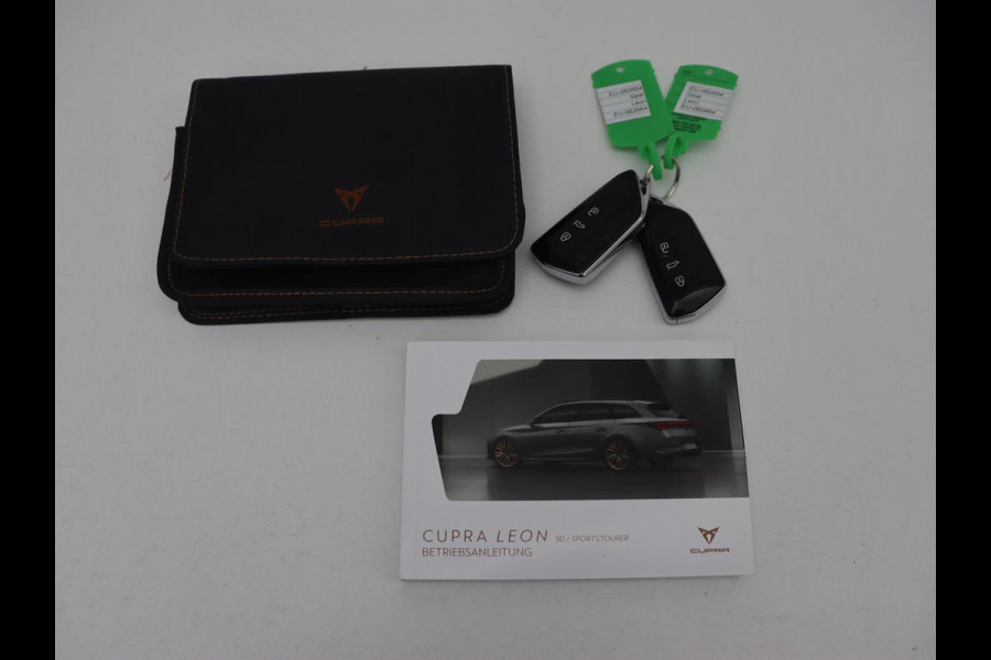 CUPRA Leon 1.4 eHybrid | 245pk | Stoel & stuurverwarming | Carplay | Memory | Sfeerverlichting | Parkeerhulp | Navigatie | Keyless | Full LED | Sportstoelen | Magnetic Tech Matt | PHEV | Plug In