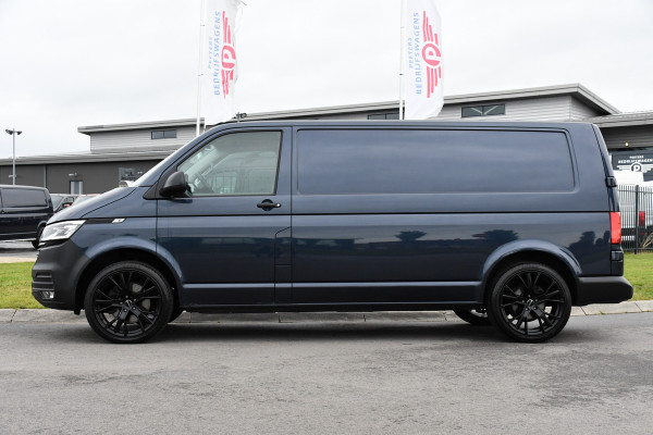 Volkswagen Transporter 2.0 TDI L2H1 PB Edition Cruise, Carplay, LED, 204pk, Automaat, Sensoren, Trekhaak, Multimedia, Stoelverwarming, Uniek!