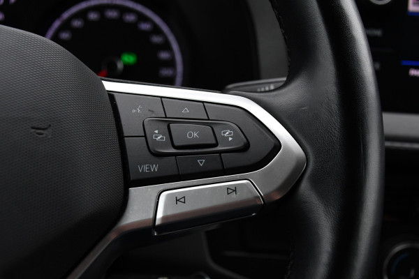Volkswagen Transporter 2.0 TDI L2H1 PB Edition Cruise, Carplay, LED, 204pk, Automaat, Sensoren, Trekhaak, Multimedia, Stoelverwarming, Uniek!