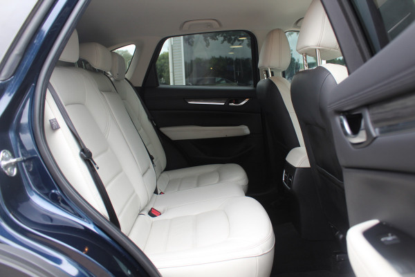 Mazda CX-5 2.0 SkyActiv-G 165 Luxury / Trekhaak / 360Camera / Head-up / Leder / Keyless / 19'' / Navigatie / Bose / Dodehoek / Stuur+Stoelverwarming / Adaptief Cruise Control