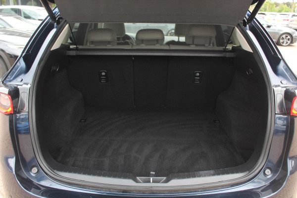 Mazda CX-5 2.0 SkyActiv-G 165 Luxury / Trekhaak / 360Camera / Head-up / Leder / Keyless / 19'' / Navigatie / Bose / Dodehoek / Stuur+Stoelverwarming / Adaptief Cruise Control