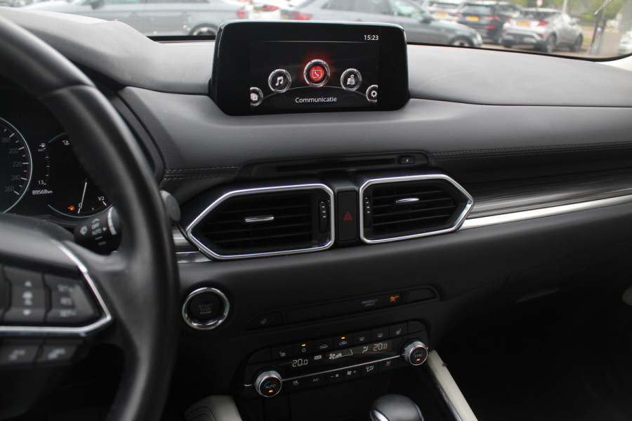 Mazda CX-5 2.0 SkyActiv-G 165 Luxury / Trekhaak / 360Camera / Head-up / Leder / Keyless / 19'' / Navigatie / Bose / Dodehoek / Stuur+Stoelverwarming / Adaptief Cruise Control