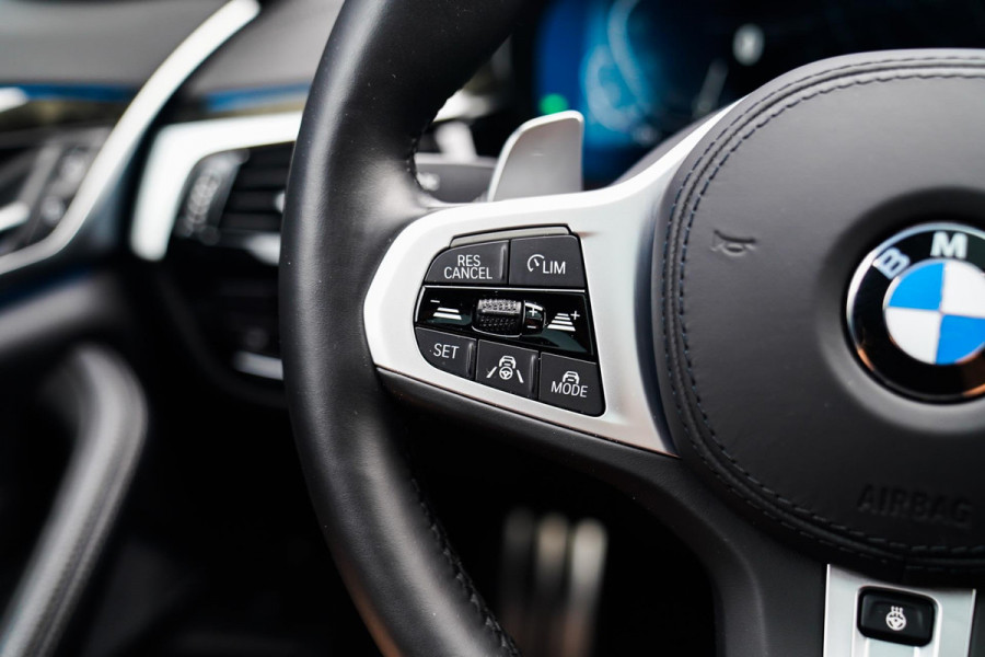 BMW 5 Serie 545e xDrive Business Edition Plus | Massage | Bowers & Wilkins | Schuifdak | LASER LED | BMW Driving Assisted | HuD |