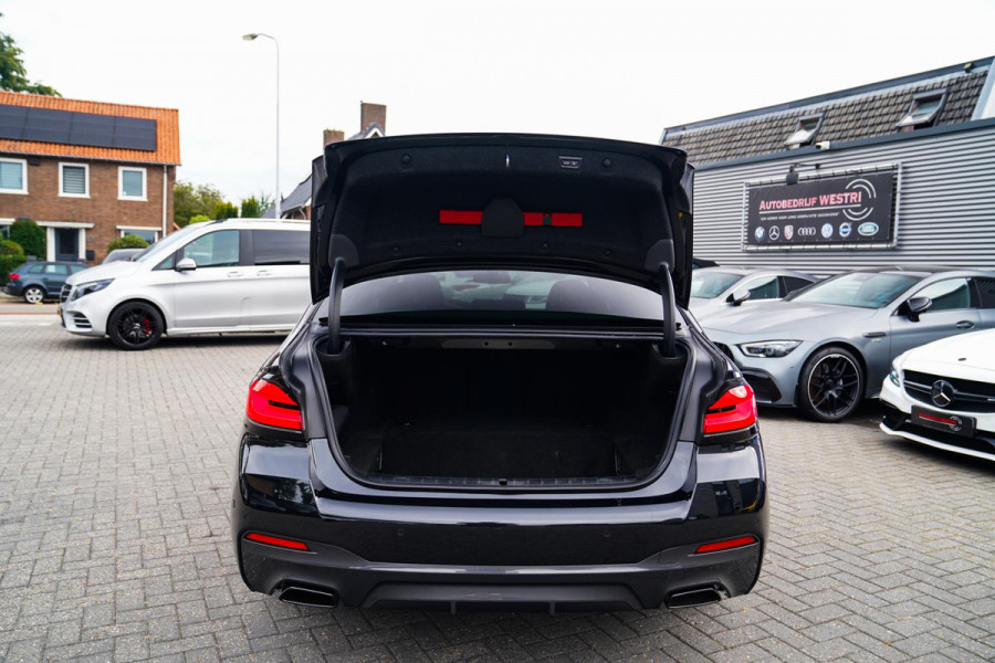 BMW 5 Serie 545e xDrive Business Edition Plus | Massage | Bowers & Wilkins | Schuifdak | LASER LED | BMW Driving Assisted | HuD |