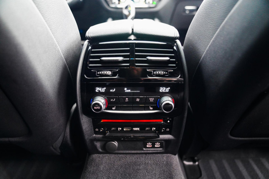 BMW 5 Serie 545e xDrive Business Edition Plus | Massage | Bowers & Wilkins | Schuifdak | LASER LED | BMW Driving Assisted | HuD |
