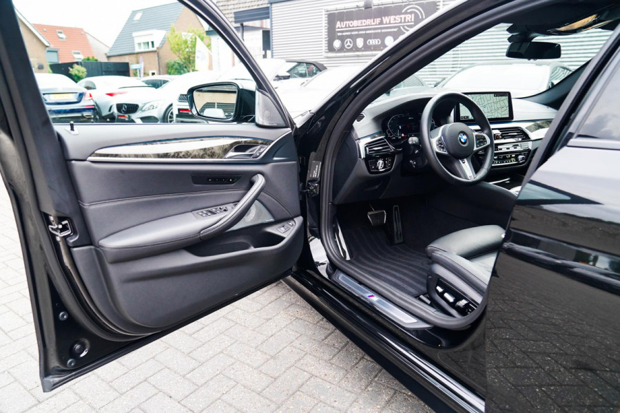 BMW 5 Serie 545e xDrive Business Edition Plus | Massage | Bowers & Wilkins | Schuifdak | LASER LED | BMW Driving Assisted | HuD |