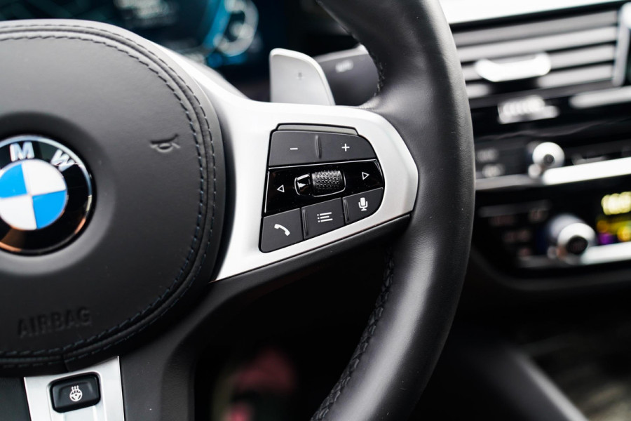 BMW 5 Serie 545e xDrive Business Edition Plus | Massage | Bowers & Wilkins | Schuifdak | LASER LED | BMW Driving Assisted | HuD |