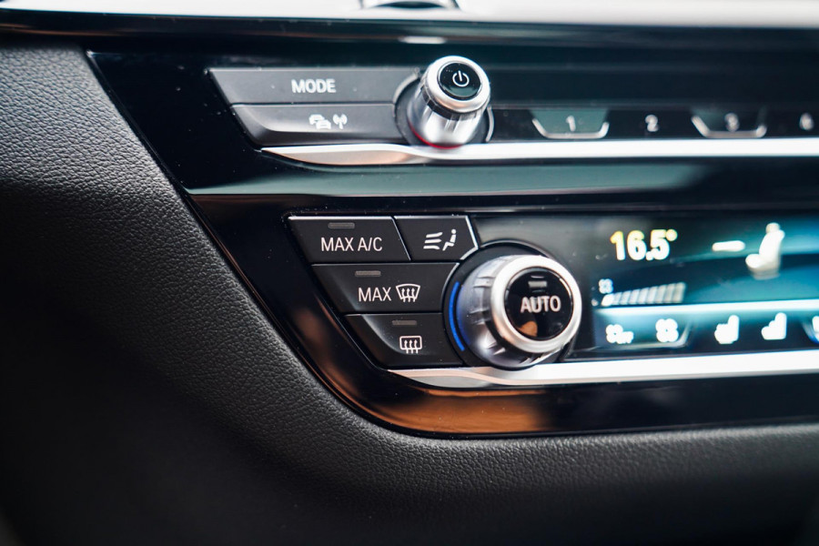 BMW 5 Serie 545e xDrive Business Edition Plus | Massage | Bowers & Wilkins | Schuifdak | LASER LED | BMW Driving Assisted | HuD |