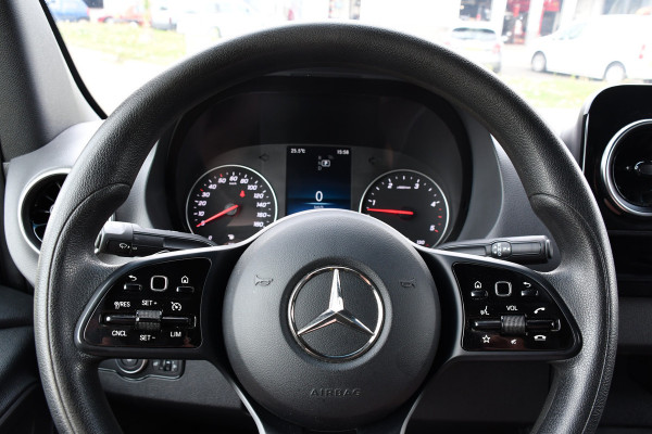 Mercedes-Benz Sprinter 319 V6 3.0 CDI L2H2 Camera, Cruise, 10,5'' Mbux, Automaat, Carplay, Multimedia, Trekhaak, Uniek!
