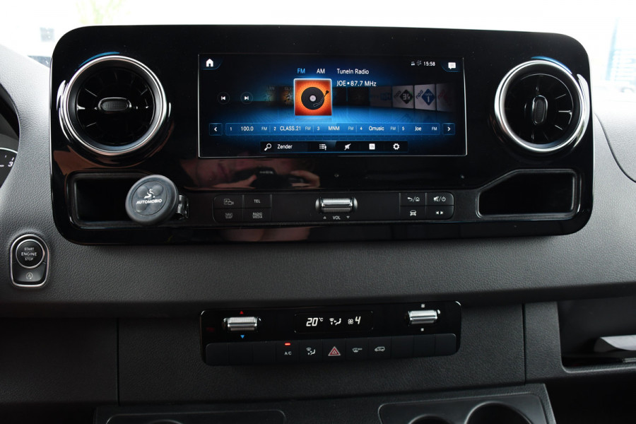 Mercedes-Benz Sprinter 319 V6 3.0 CDI L2H2 Camera, Cruise, 10,5'' Mbux, Automaat, Carplay, Multimedia, Trekhaak, Uniek!