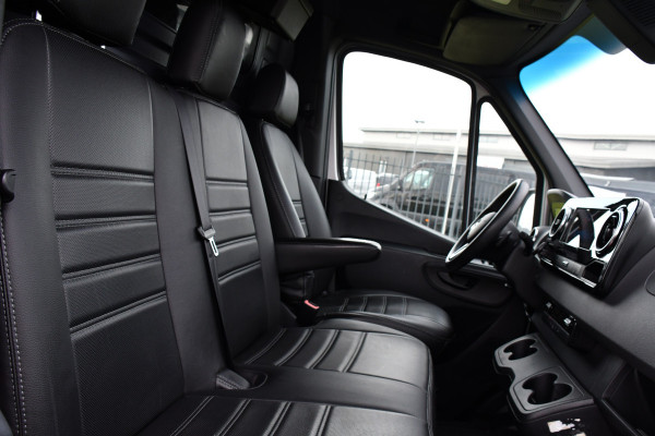Mercedes-Benz Sprinter 319 V6 3.0 CDI L2H2 Camera, Cruise, 10,5'' Mbux, Automaat, Carplay, Multimedia, Trekhaak, Uniek!