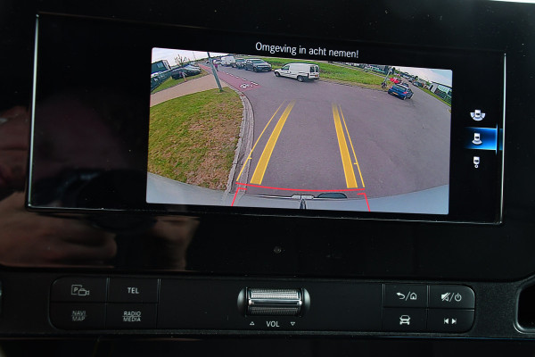 Mercedes-Benz Sprinter 319 V6 3.0 CDI L2H2 Camera, Cruise, 10,5'' Mbux, Automaat, Carplay, Multimedia, Trekhaak, Uniek!