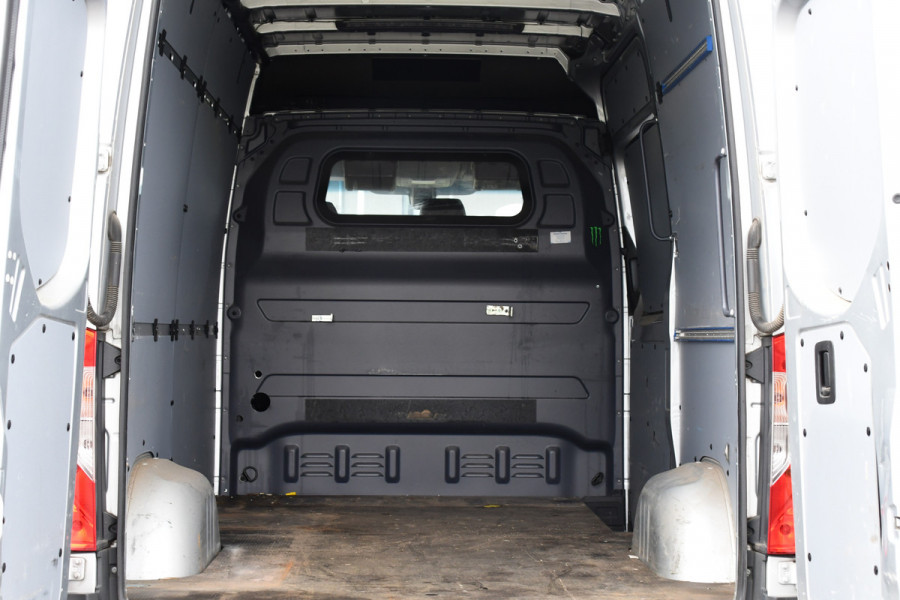 Mercedes-Benz Sprinter 319 V6 3.0 CDI L2H2 Camera, Cruise, 10,5'' Mbux, Automaat, Carplay, Multimedia, Trekhaak, Uniek!
